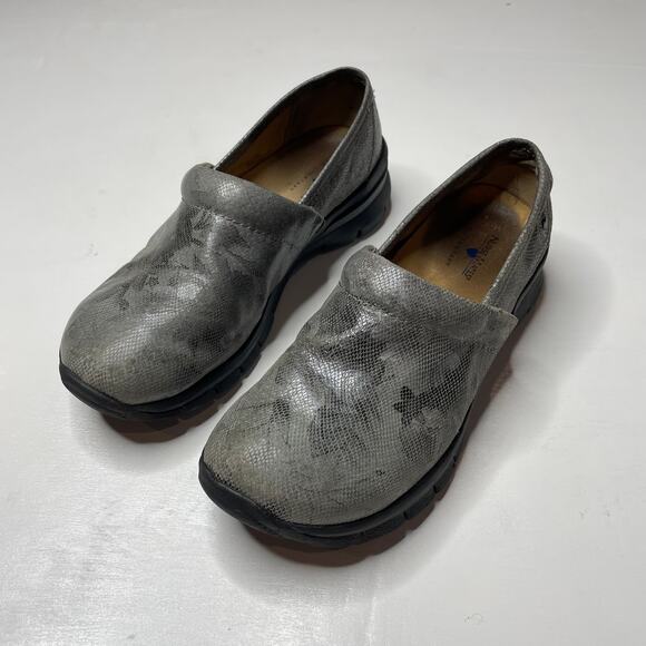 NURSE MATES Gray Libby Clogs - Picture 1 of 6